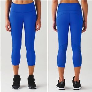 Lululemon Hit It 21'' Crop Cerulean Blue, size 6